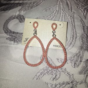 🆕Coral hoop earrings NWT